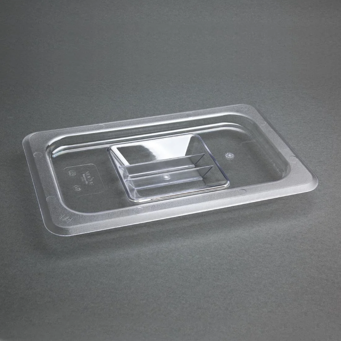 Vogue Polycarbonate 1/4 Gastronorm Lid Clear - Image 4