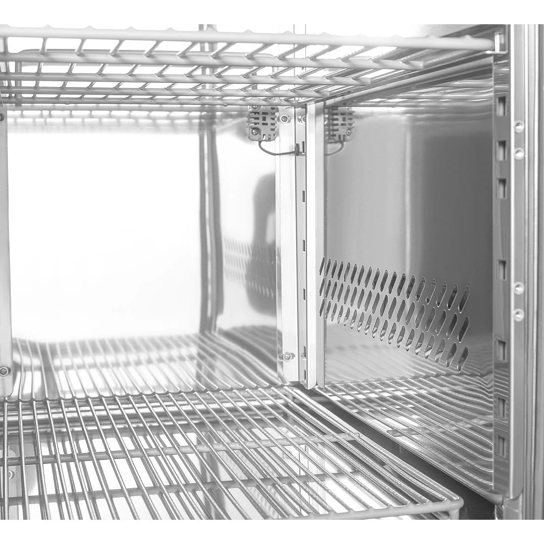 Polar U-Series Four Door Counter Fridge 553Ltr - Image 11