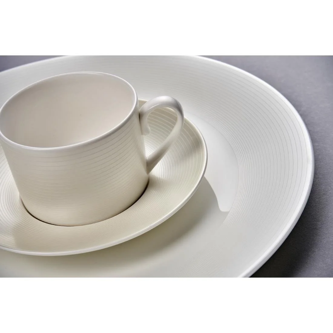 William Edwards Spiro Teacups White 200ml (12 Pack) - Image 4