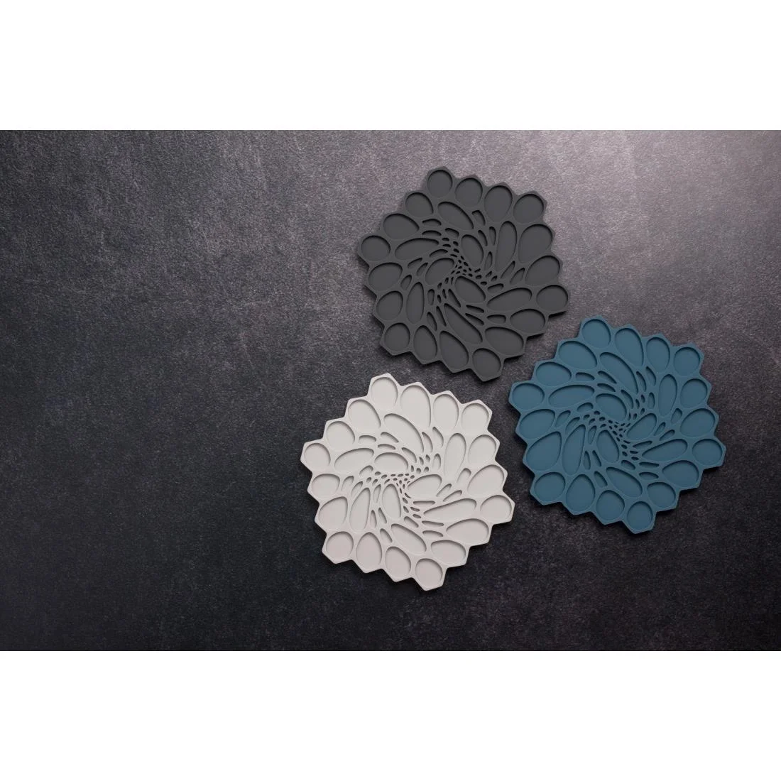 Steelite Modern Twist Trivet Midnight Hive 178mm (6 Pack) - Image 3