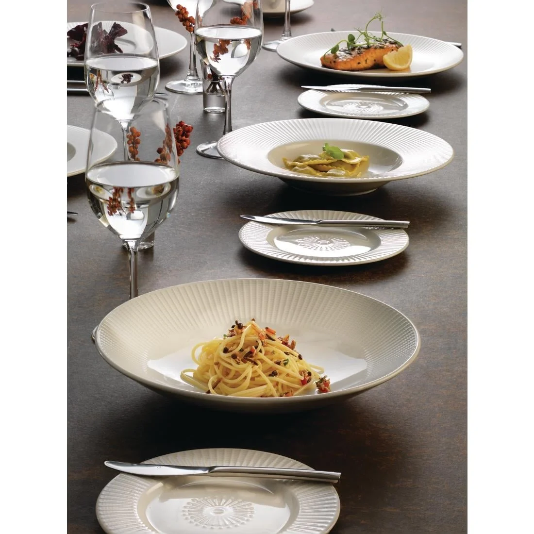 Steelite Willow Deep Rimmed Bowl 315mm - Image 2