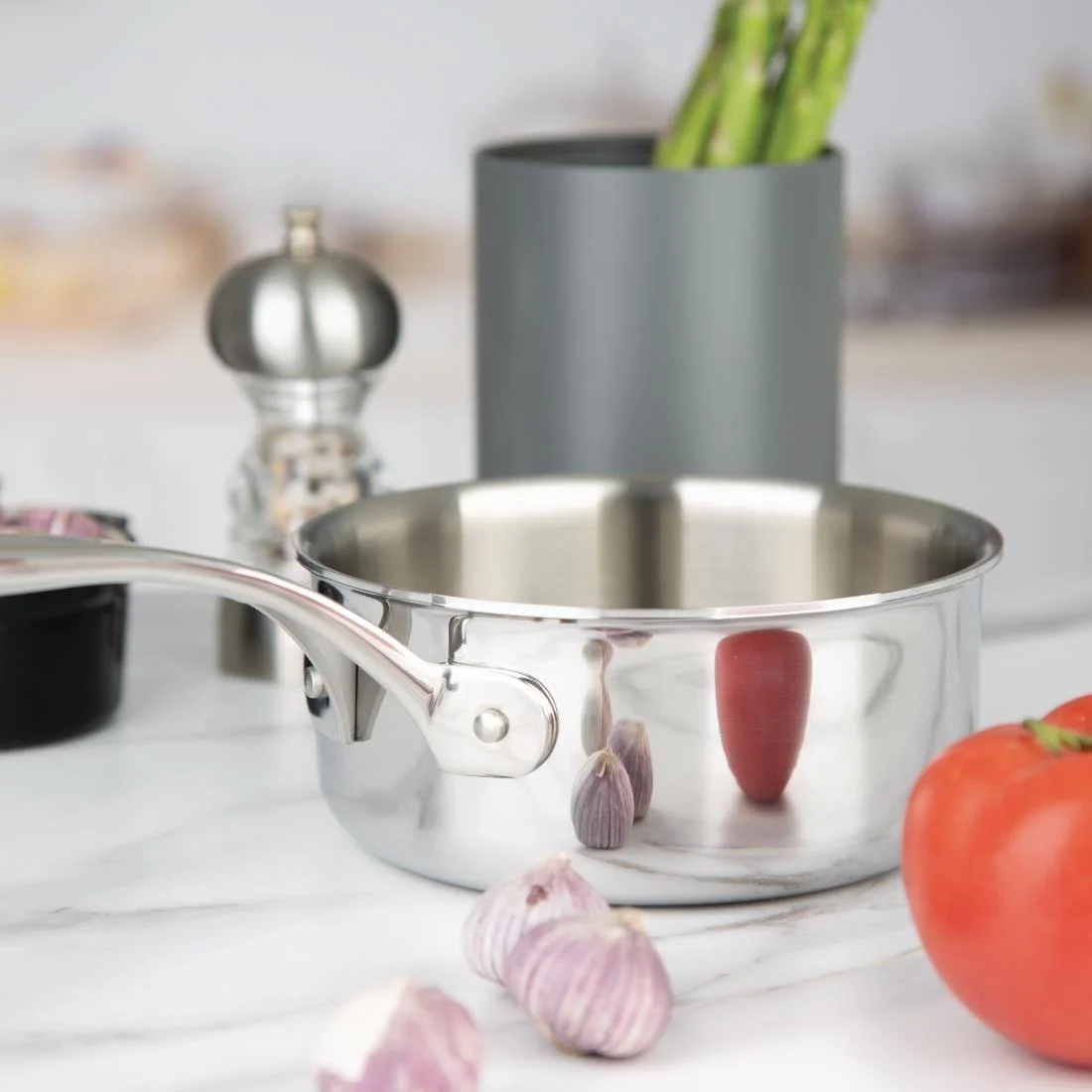 Vogue Tri Wall Saucepan 3Ltr - Image 8